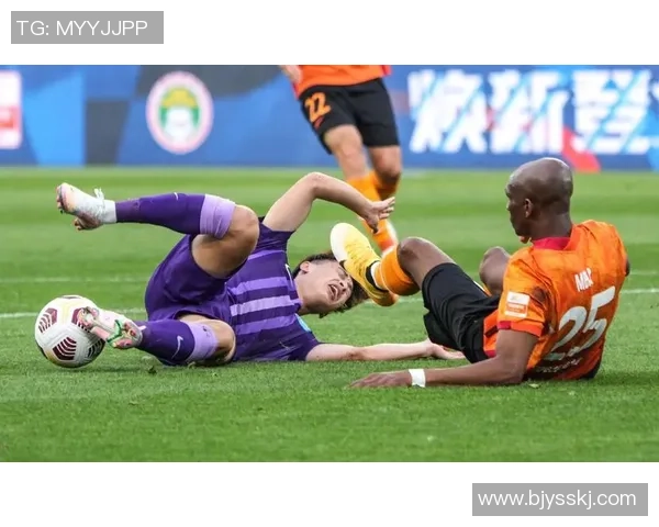 V5在挑战者杯中的灵活性表现分析与战术解读 V5在挑战者杯中的灵活性表现分析与战术解读